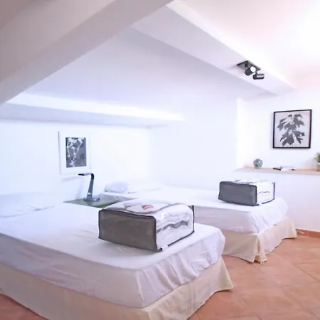 Apartment Pasteur